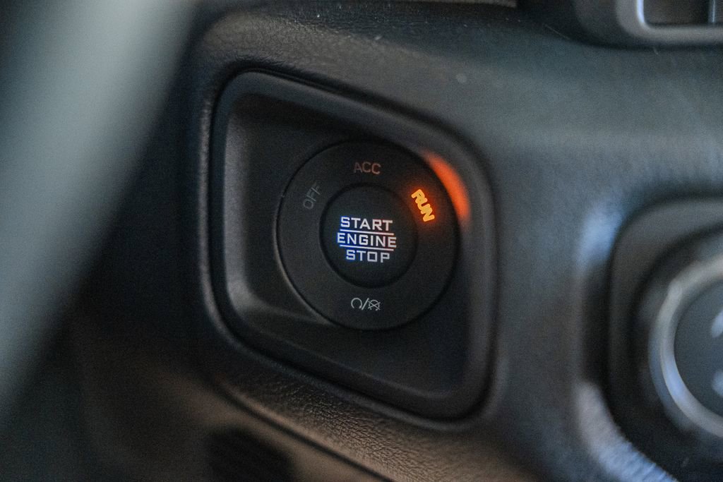 New 2025 Jeep Gladiator Sport image 26