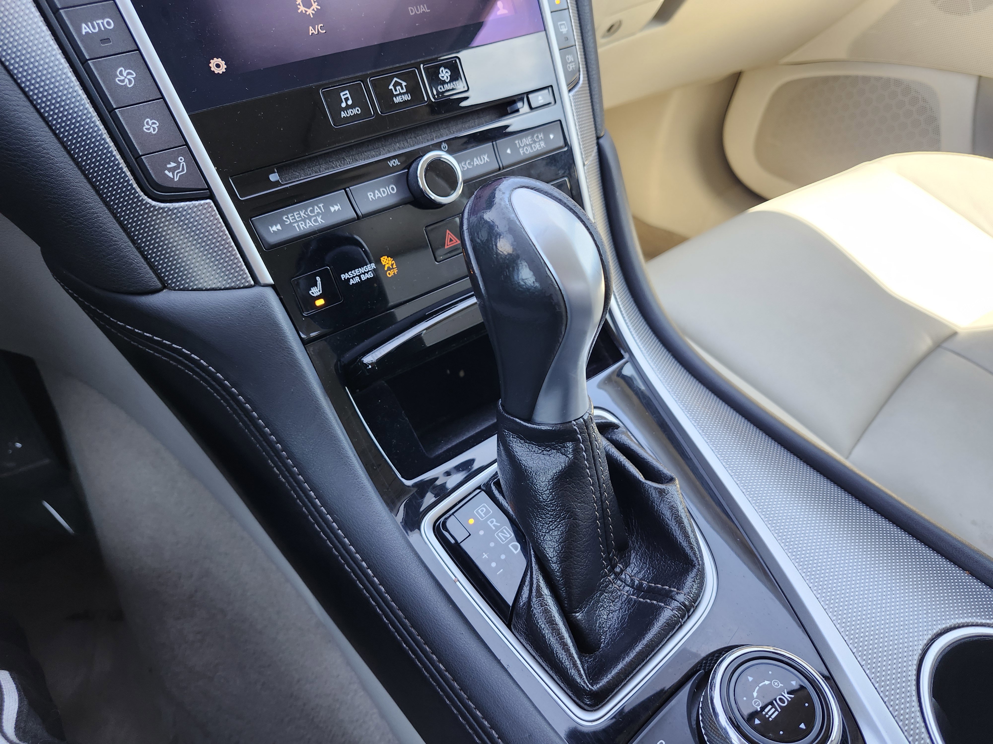 Used 2014 INFINITI Q50 Premium w/ Navigation Package image 33