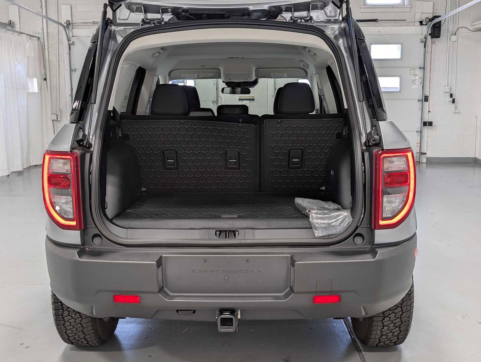 Used 2023 Ford Bronco Sport Badlands image 39