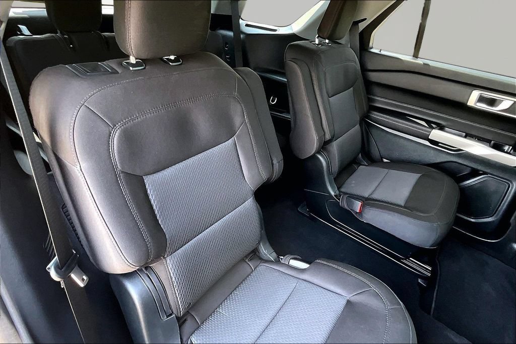 Certified 2024 Ford Explorer XLT AWD/4WD image 27