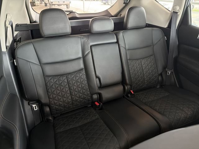 Used 2023 Nissan Murano Platinum w/ Cargo Package image 16