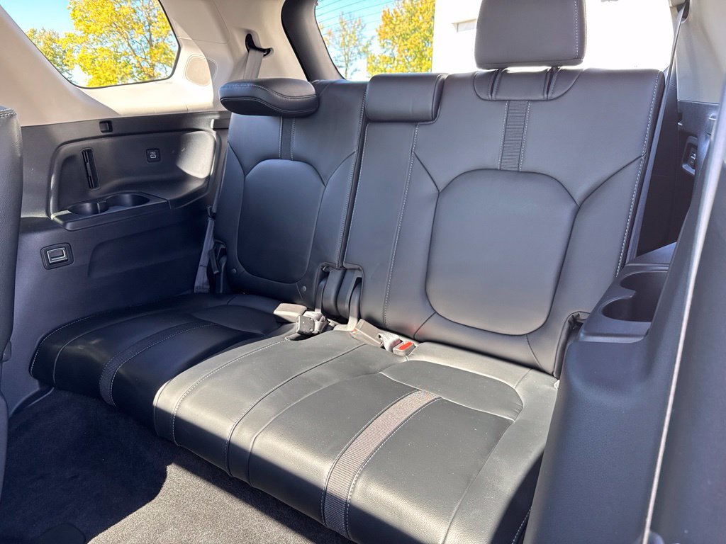 Used 2023 Honda Pilot Touring image 38