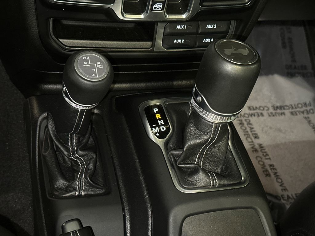 Used 2022 Jeep Wrangler Unlimited Sahara w/ Cold Weather Group image 29