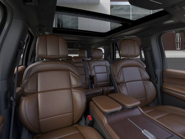 New 2026 Lincoln Navigator Reserve AWD/4WD image 10