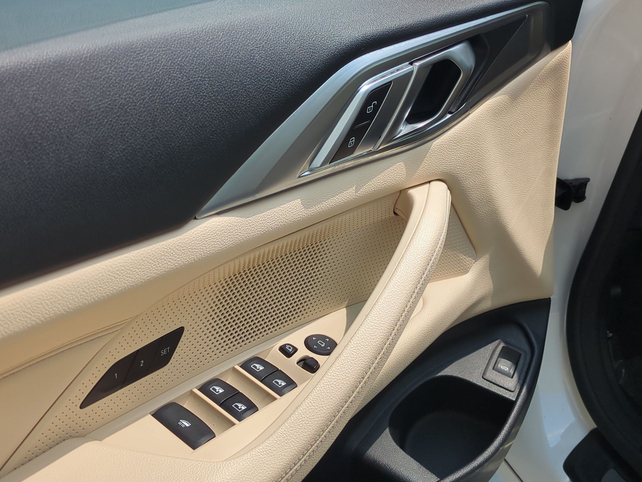 Used 2022 BMW 430i Convertible w/ Premium Package RWD image 15