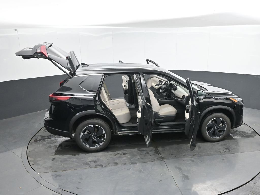 Used 2025 Nissan Rogue SV AWD/4WD image 50