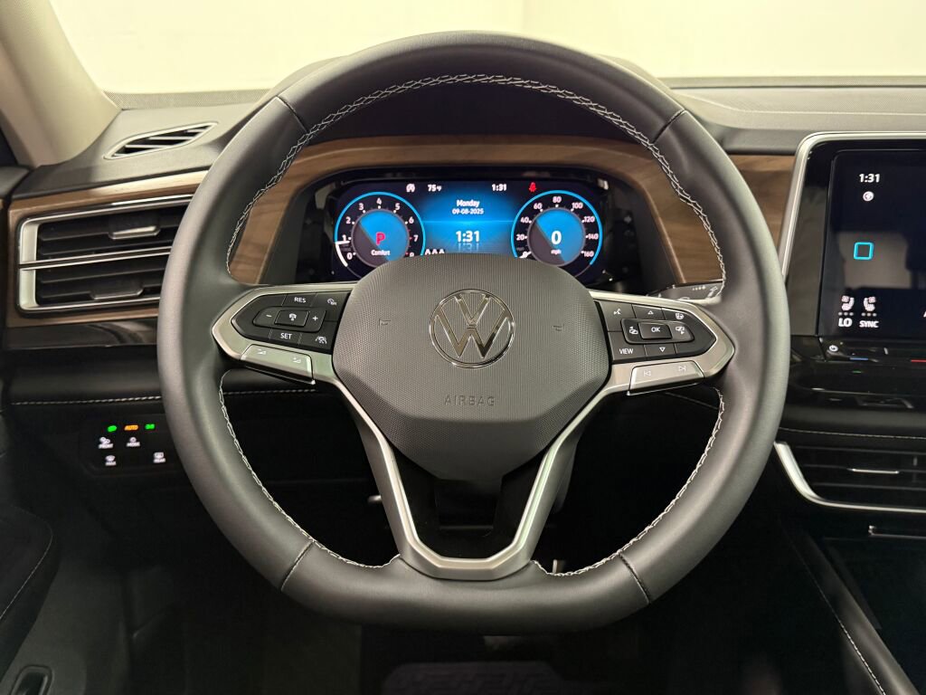 New 2026 Volkswagen Atlas SE image 12