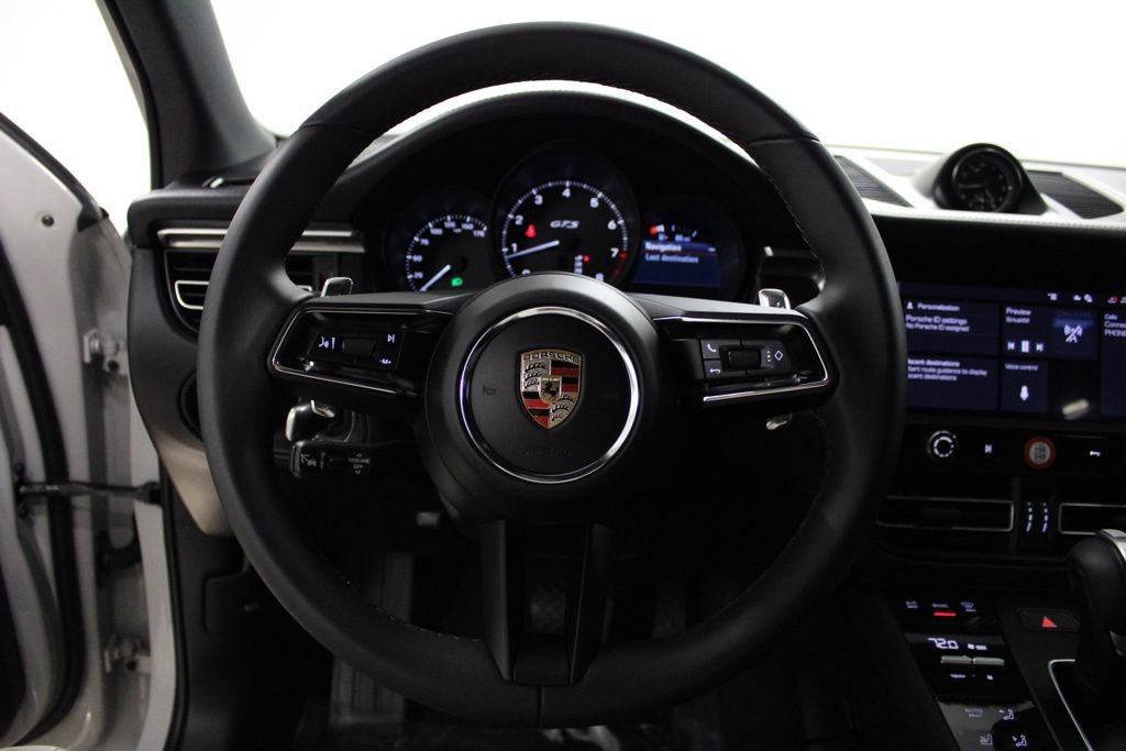 Certified 2025 Porsche Macan GTS image 22