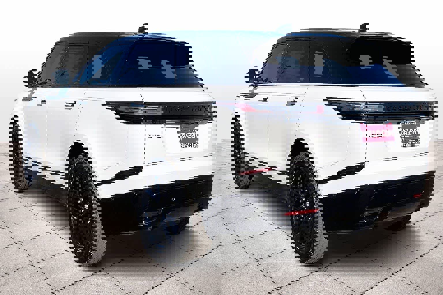 New 2026 Land Rover Range Rover Velar Dynamic SE image 3