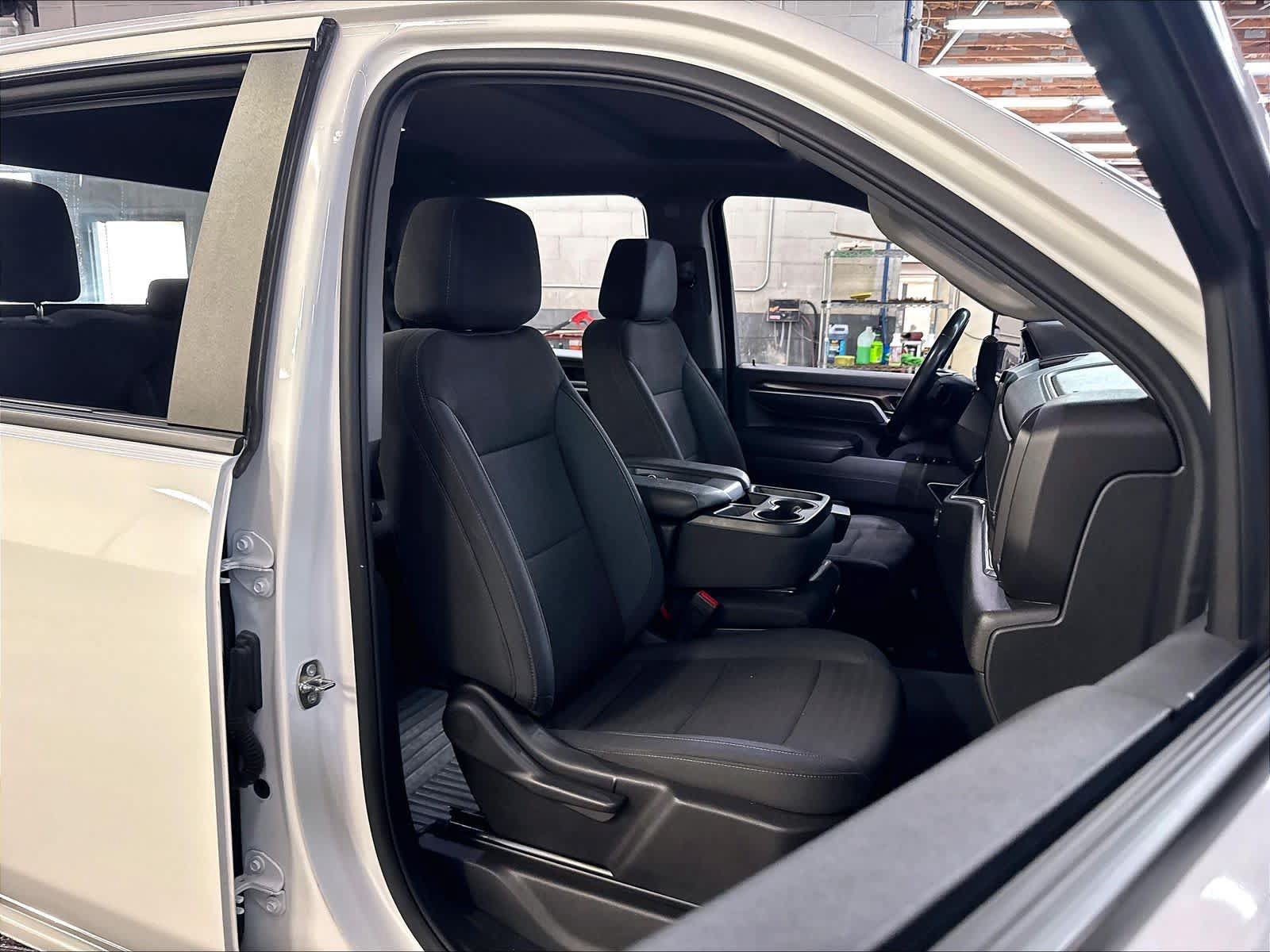 Used 2024 Chevrolet Silverado 2500 LT AWD/4WD image 10