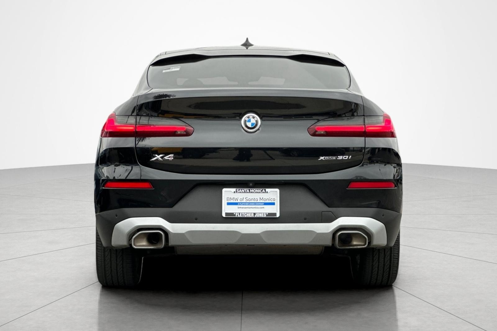Used 2025 BMW X4 xDrive30i AWD/4WD image 4