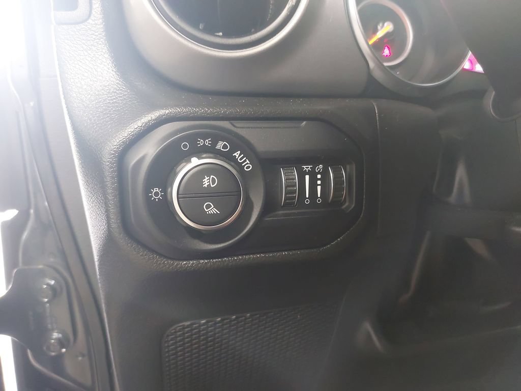 Used 2022 Jeep Gladiator Sport AWD/4WD image 26