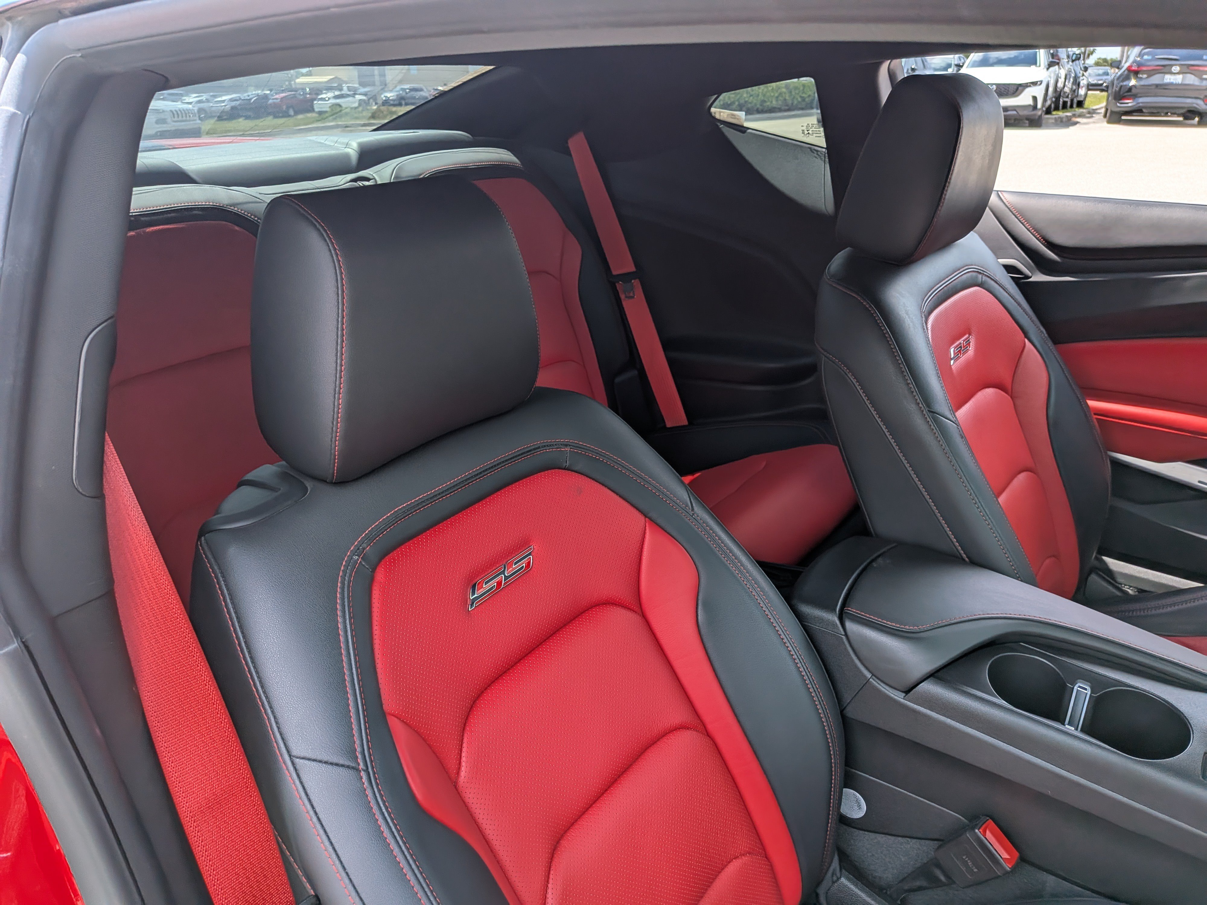 Used 2022 Chevrolet Camaro SS RWD image 13