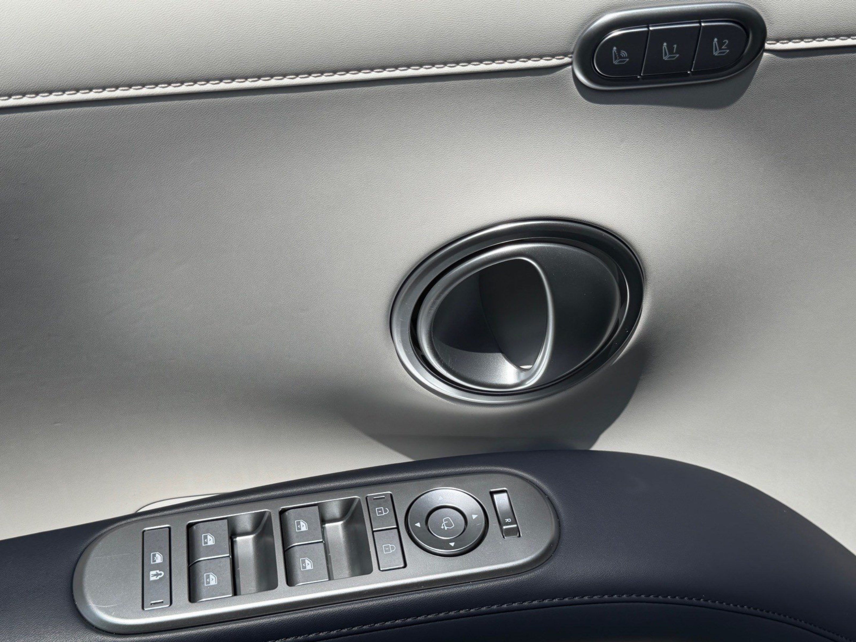 Used 2026 Hyundai Palisade Calligraphy FWD image 12