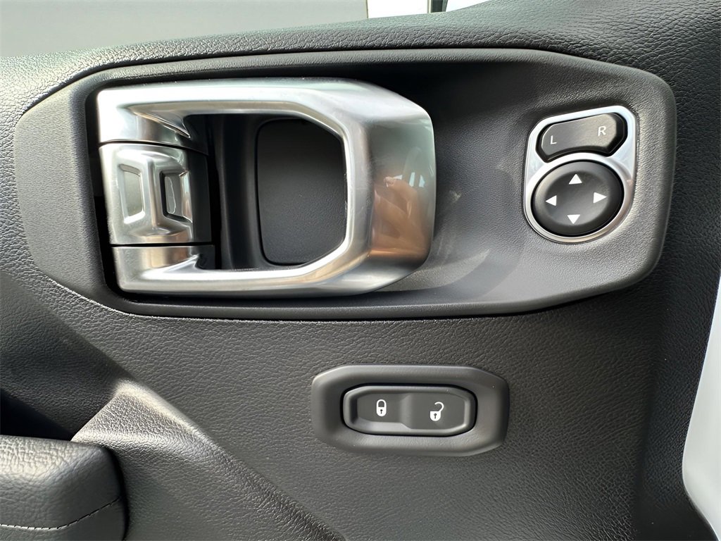 New 2025 Jeep Wrangler Sport S image 23