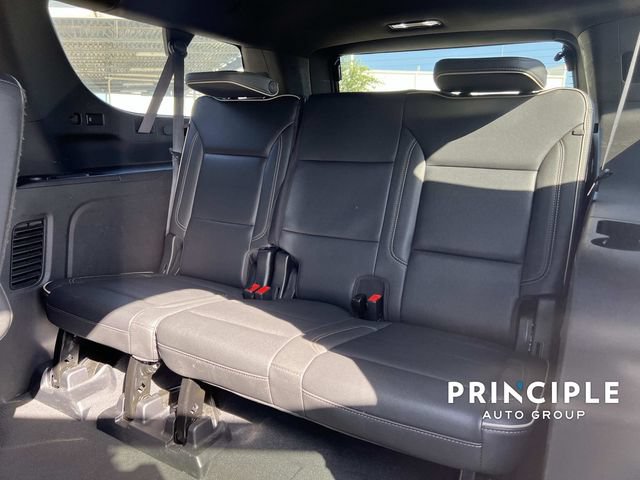 Used 2023 Chevrolet Suburban Premier AWD/4WD image 29