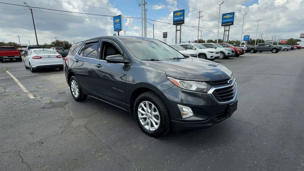 Used 2018 Chevrolet Equinox LT image 2