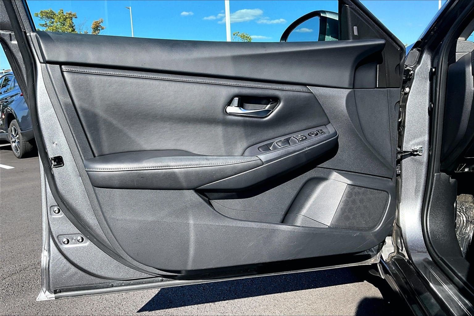 Used 2023 Nissan Sentra SV w/ All-Weather Package FWD image 21