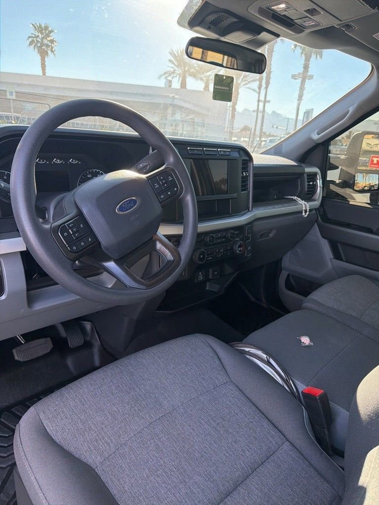 Used 2024 Ford F250 XL w/ STX Appearance Package AWD/4WD image 4