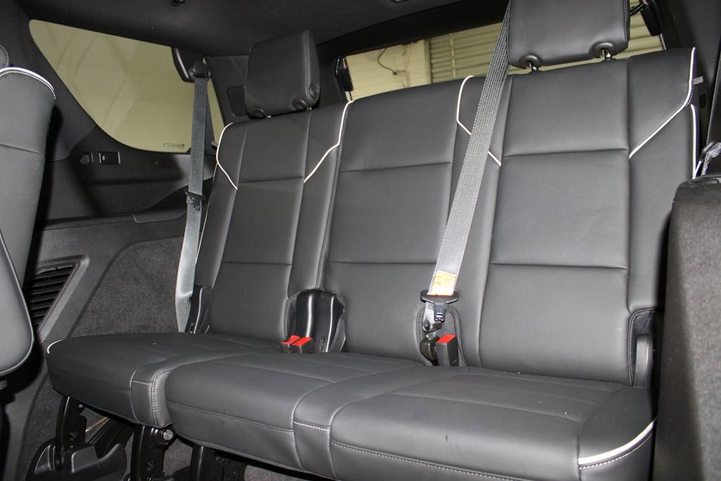 Used 2023 Cadillac Escalade Premium Luxury w/ LPO, Illumination Package image 19