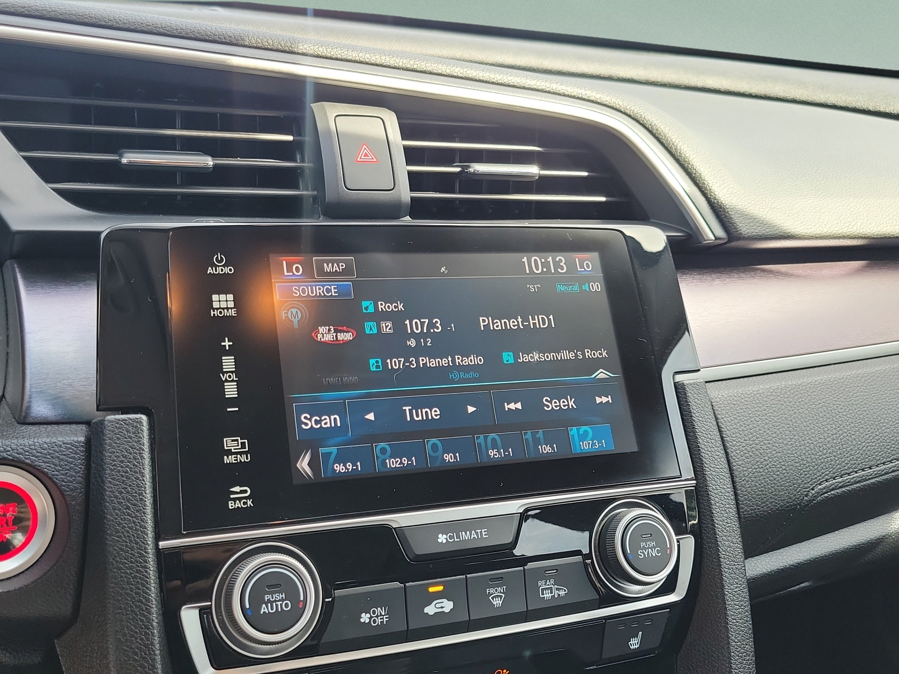 Used 2017 Honda Civic Touring image 14