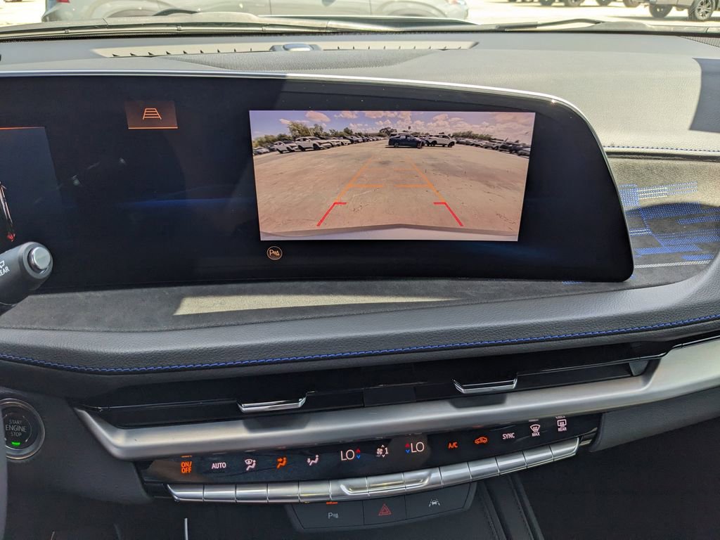 Used 2024 Cadillac XT4 Sport image 23