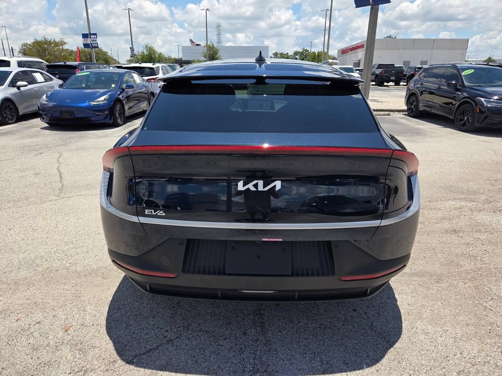 Used 2024 Kia EV6 Light RWD image 10