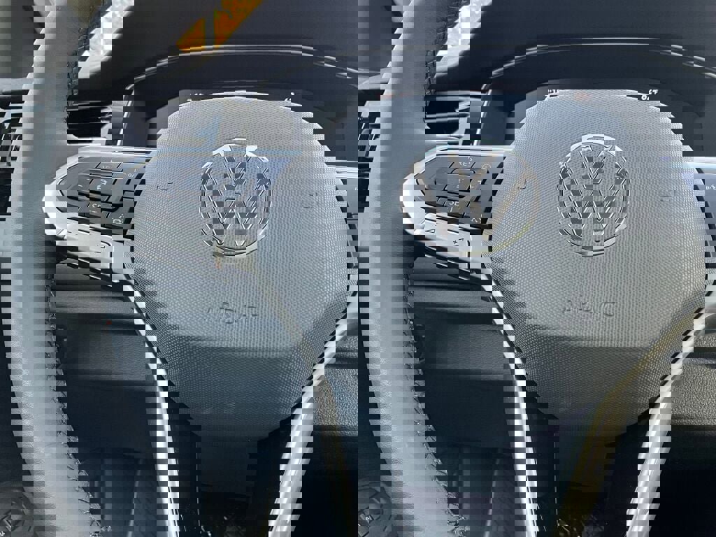 New 2025 Volkswagen Jetta SE image 20