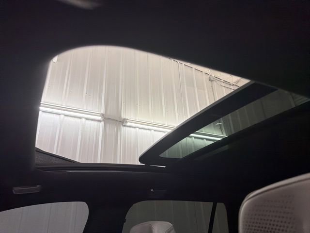 Certified 2026 Cadillac Vistiq Luxury image 37