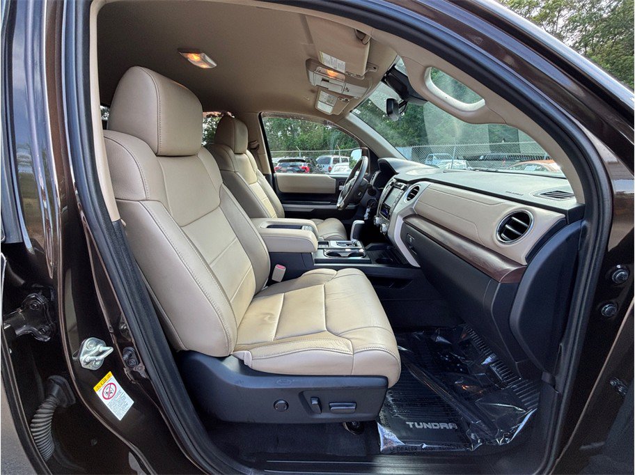 Used 2019 Toyota Tundra Limited w/ Limited Premium Package AWD/4WD image 40