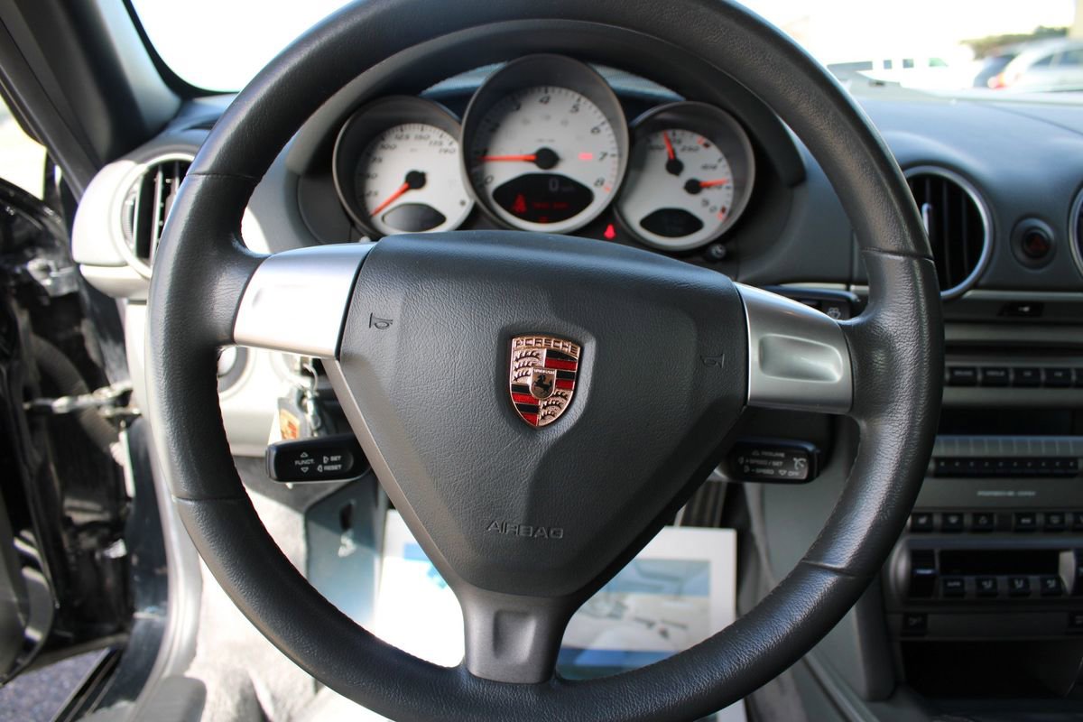 Used 2005 Porsche Boxster S image 22