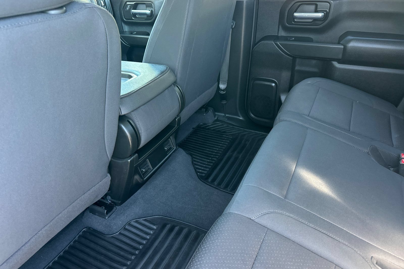 Used 2025 Chevrolet Silverado 2500 Custom w/ Z71 Off-Road Package AWD/4WD image 12