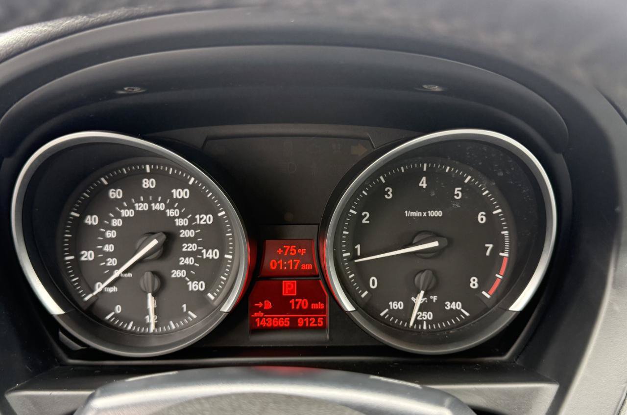 Used 2012 BMW Z4 sDrive35i RWD image 16