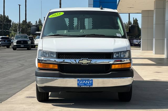 Used 2025 Chevrolet Express 2500 w/ Driver Convenience Package RWD image 9