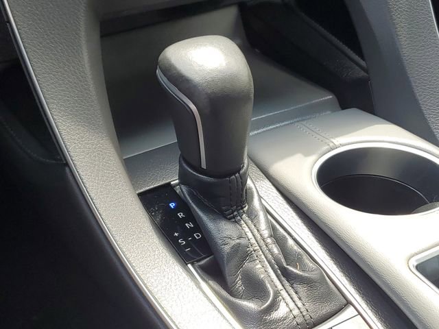 Used 2019 Toyota Avalon Limited w/ All Weather Liner Package image 21