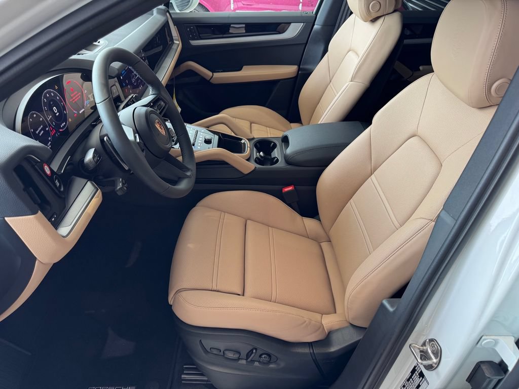 New 2026 Porsche Cayenne Coupe AWD/4WD image 15