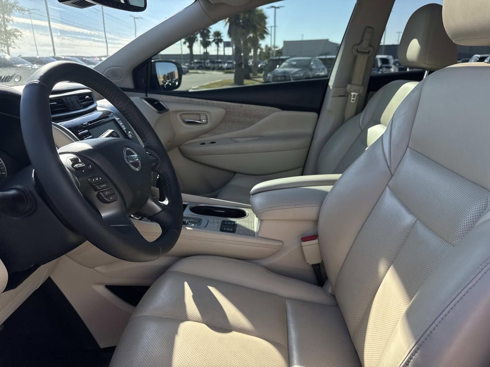 Used 2019 Nissan Murano SL w/ SL Technology Package FWD image 18