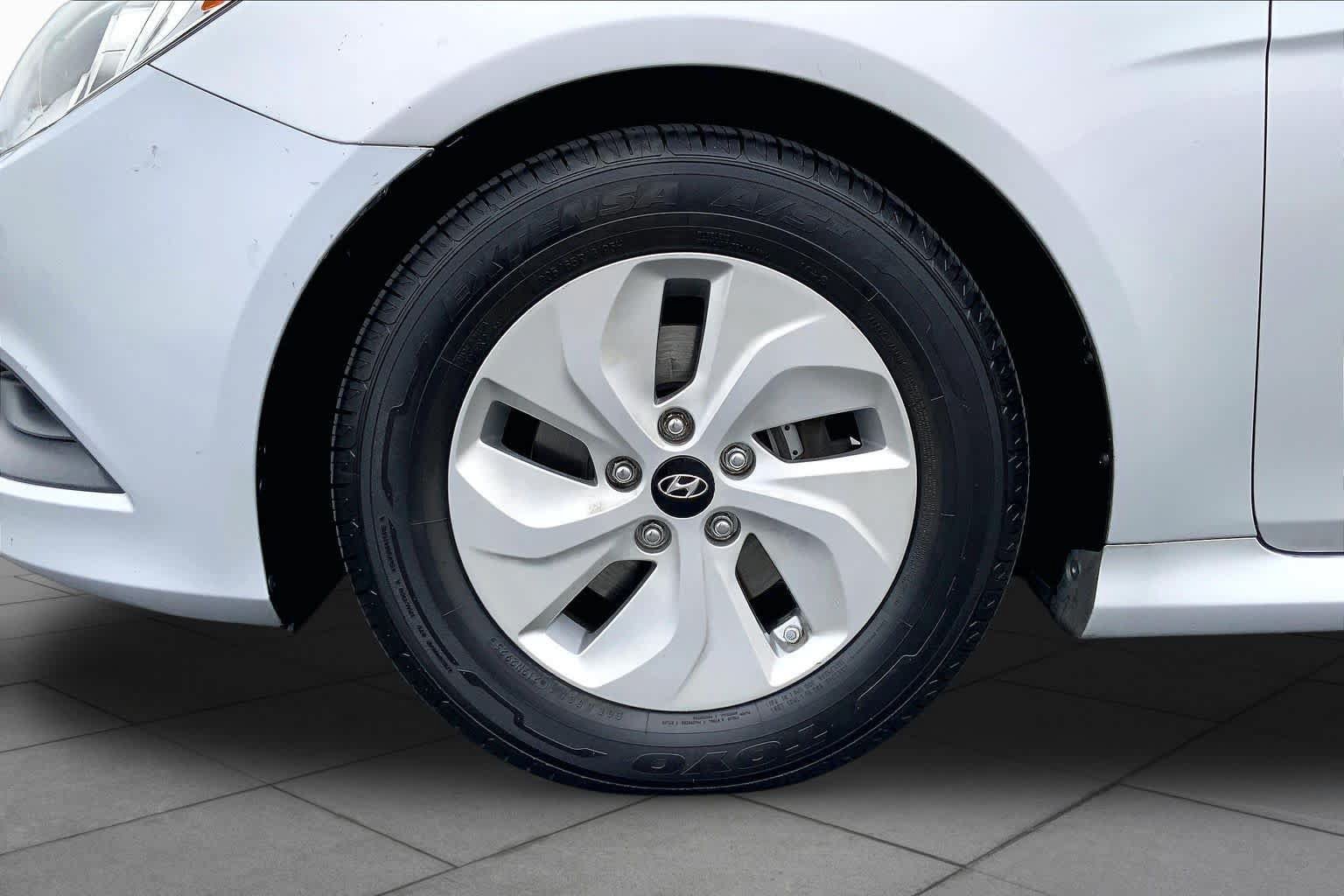 Used 2014 Hyundai Sonata GLS FWD image 10
