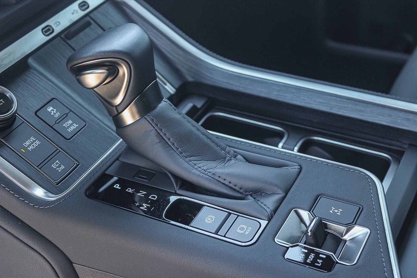 Used 2025 Lexus GX 550 w/ Cold Area Package AWD/4WD image 21