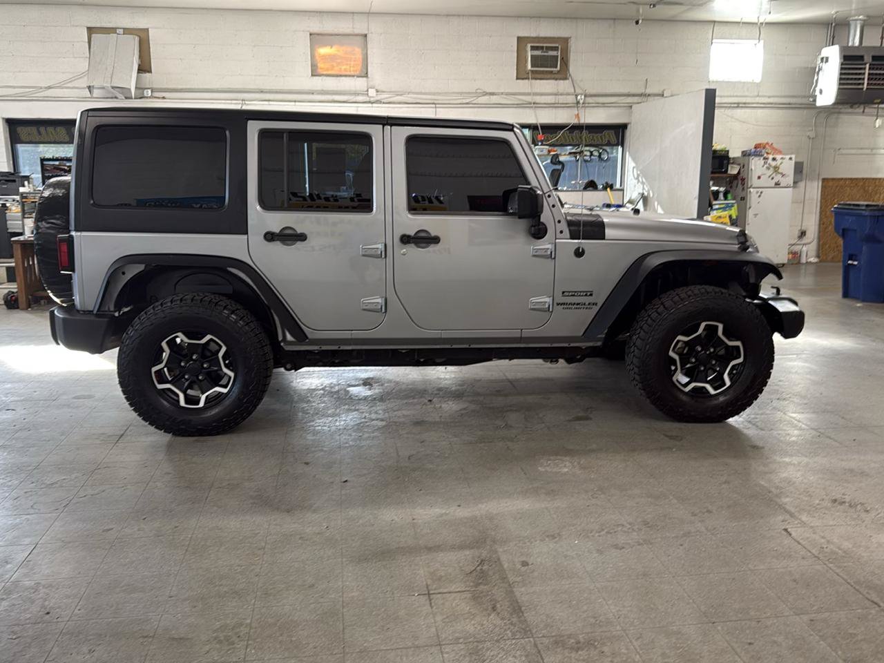 Used 2016 Jeep Wrangler Unlimited Sport w/ Quick Order Package 24S AWD/4WD image 96