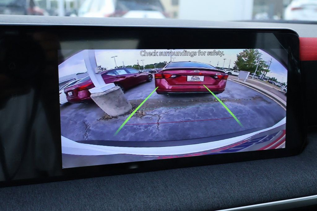 New 2026 Nissan Kicks SV image 4