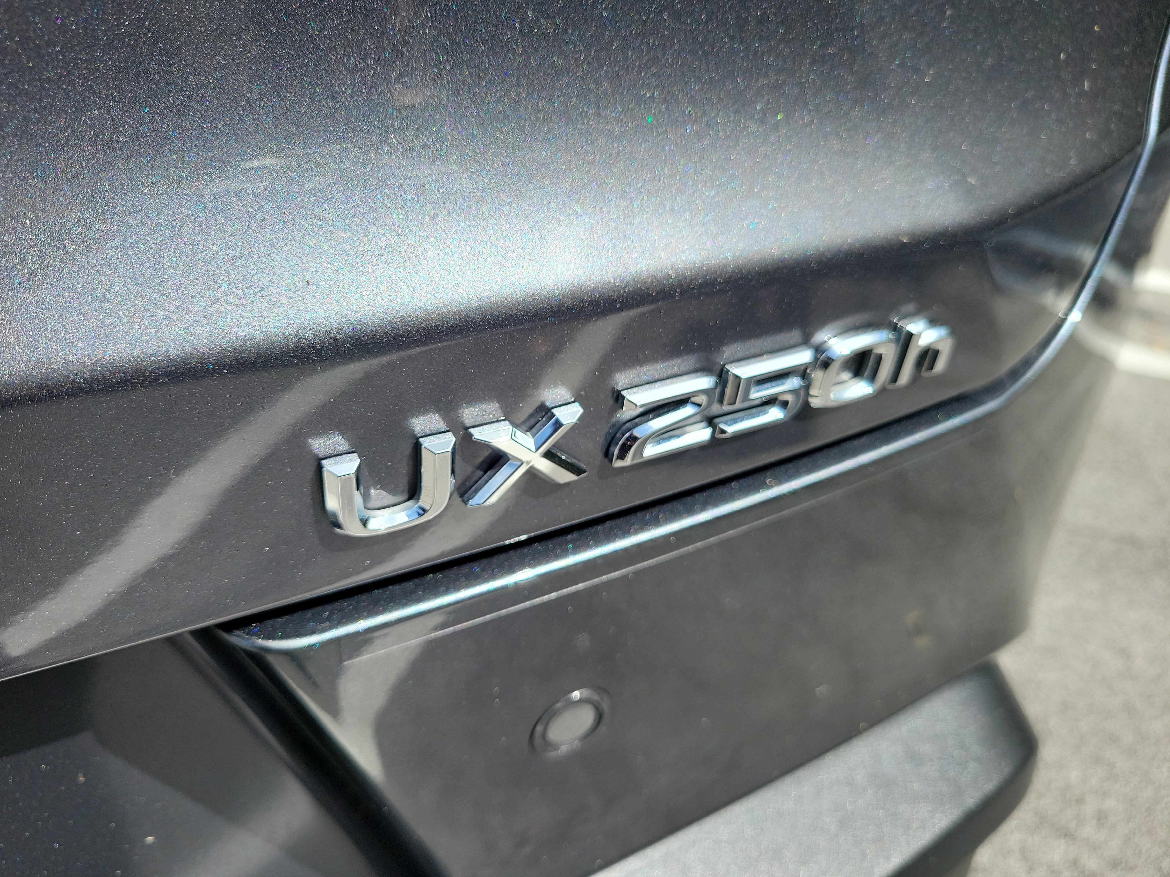 Certified 2024 Lexus UX 250h FWD image 8