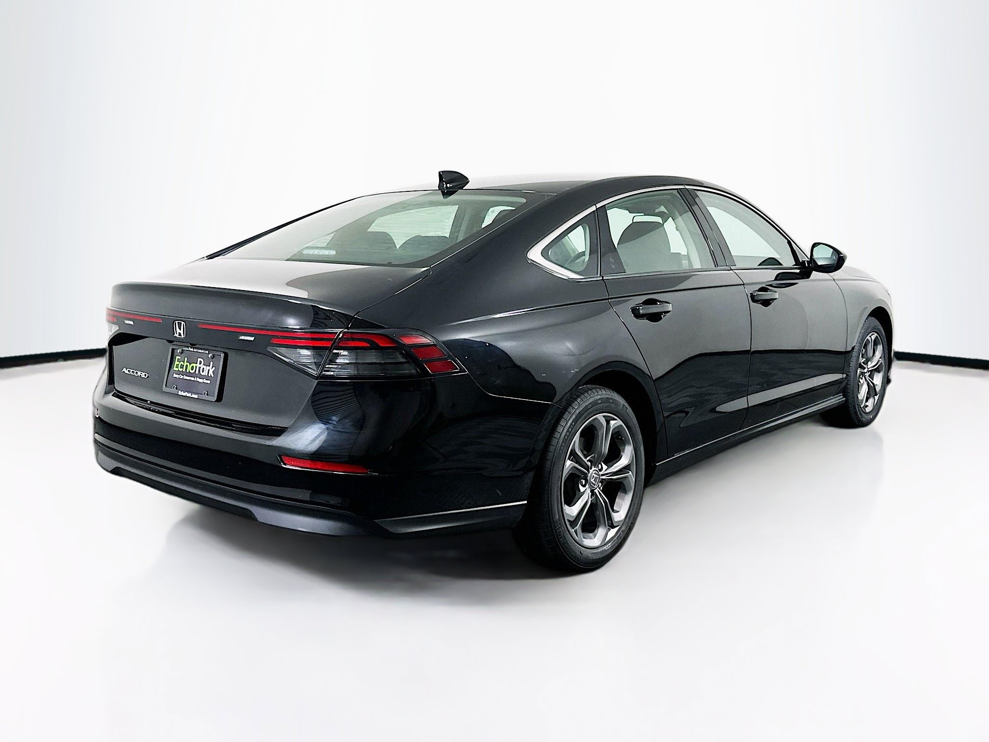 Used 2024 Honda Accord EX image 9