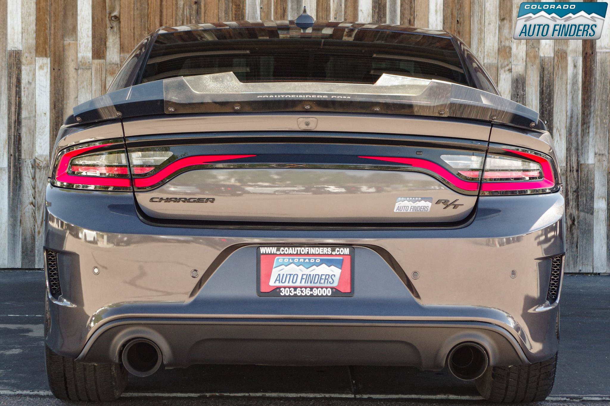 Used 2022 Dodge Charger R/T w/ Performance Handling Group RWD image 5
