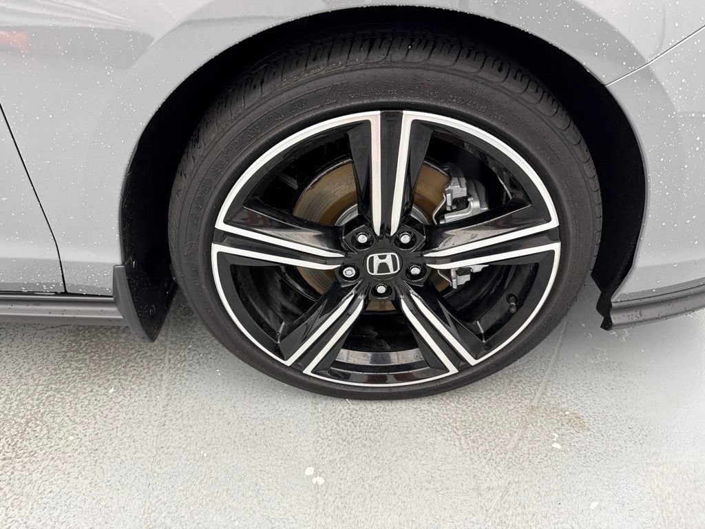 Used 2025 Honda Accord Sport image 14