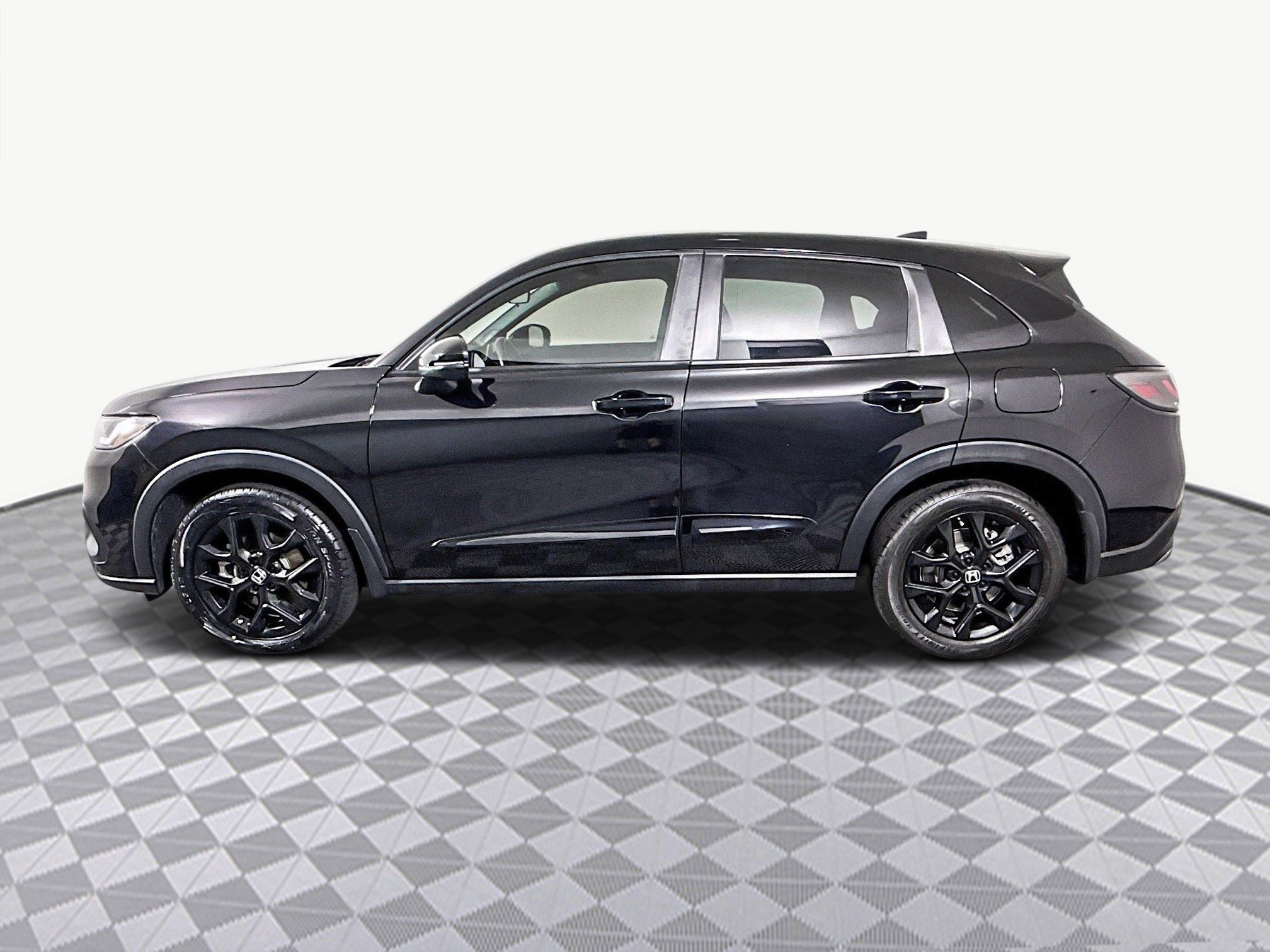 Used 2023 Honda HR-V Sport image 6