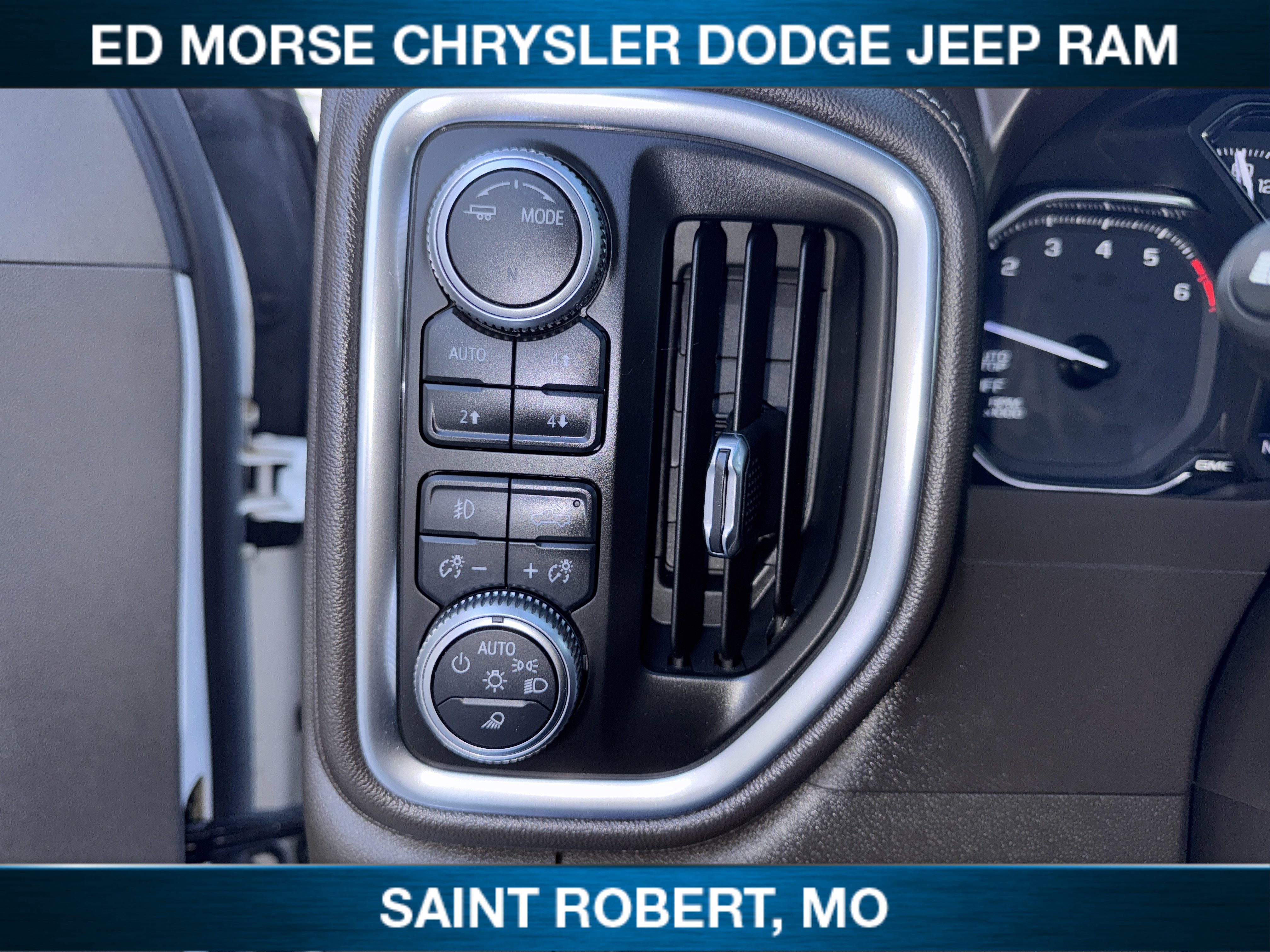 Used 2020 GMC Sierra 1500 SLT w/ SLT Premium Plus Package image 24