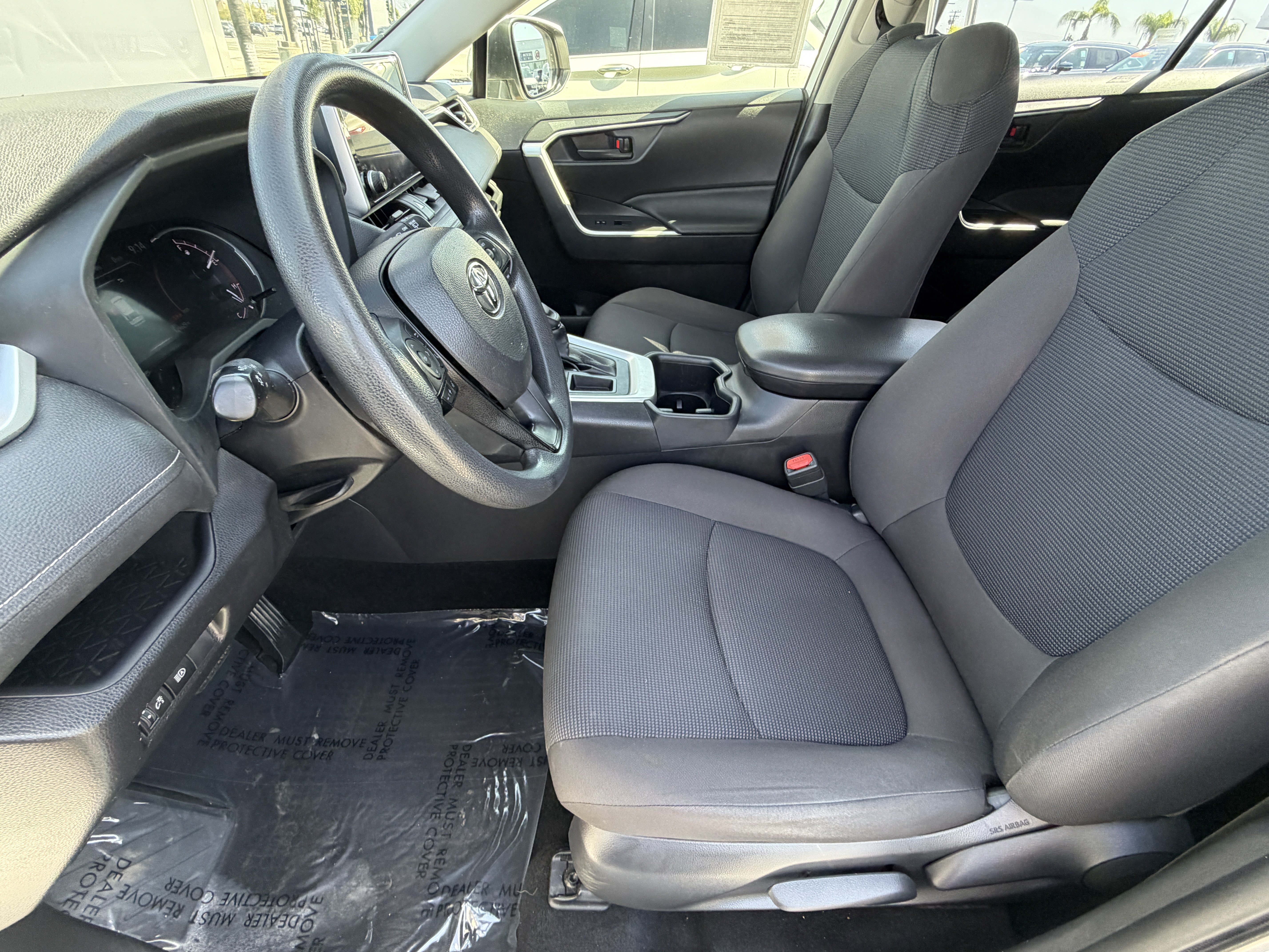 Used 2023 Toyota RAV4 LE FWD image 15