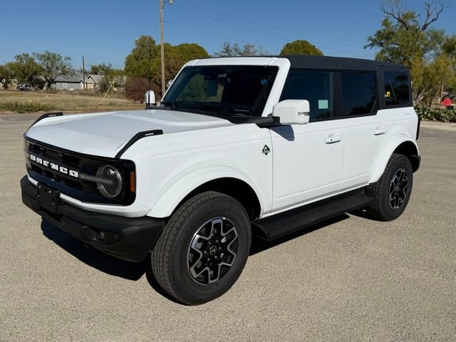 New 2025 Ford Bronco Outer Banks image 3