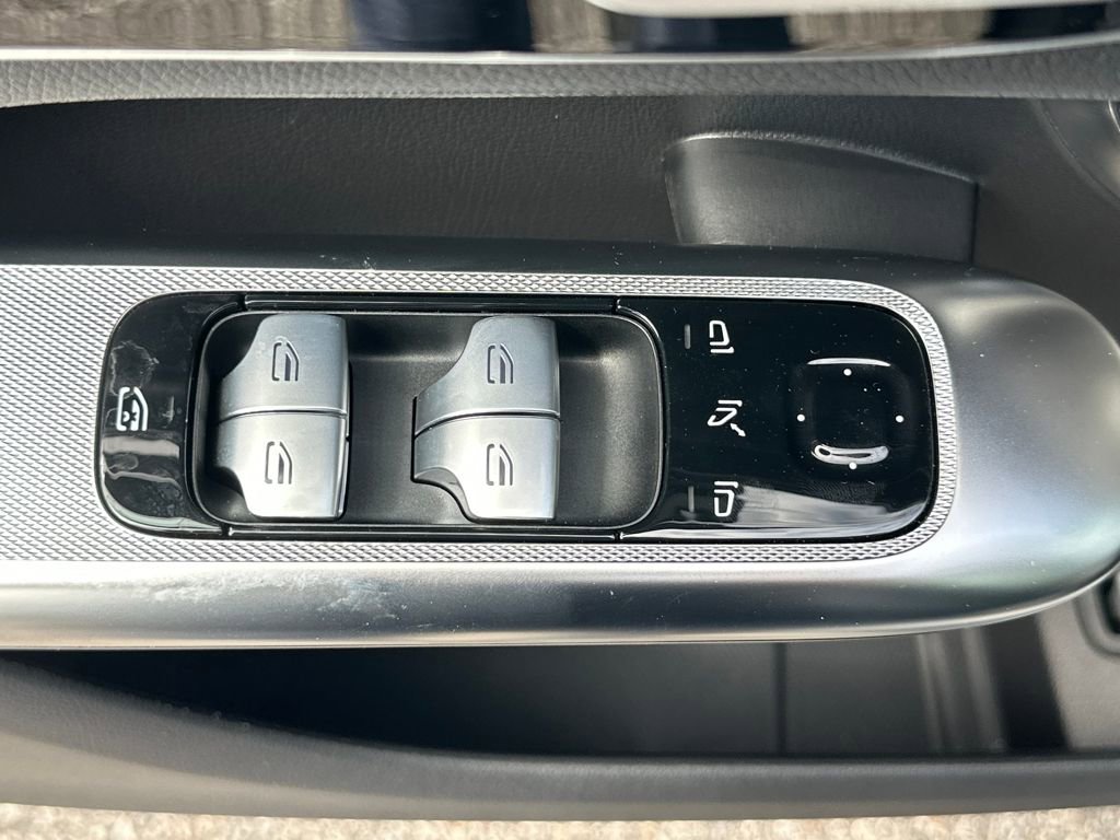 Certified 2025 Mercedes-Benz GLC 300 4MATIC image 27